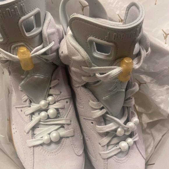 The Air Jordan 6 WMNS Pearl. 6 Retro "Pearl" Women's Shoe. Paris Olympics' - Picture 3 of 3